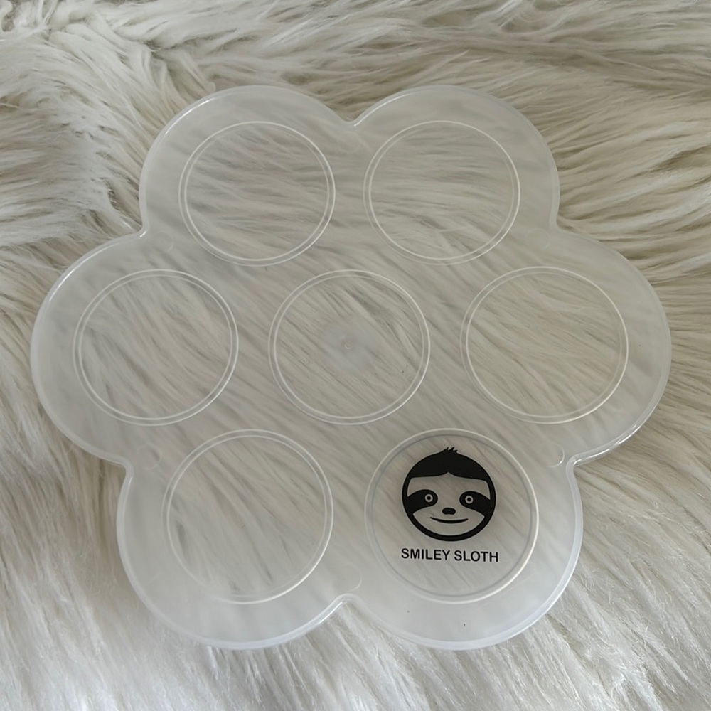 💝 $1 when Purchased with another item 💝 Smiley Sloth egg bites PLASTIC LID